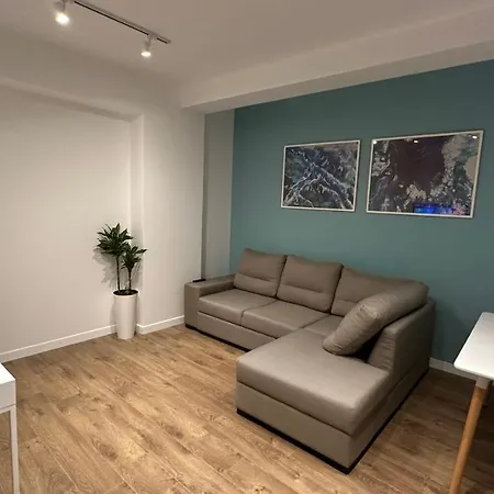 Scandinavian Al * Tirana