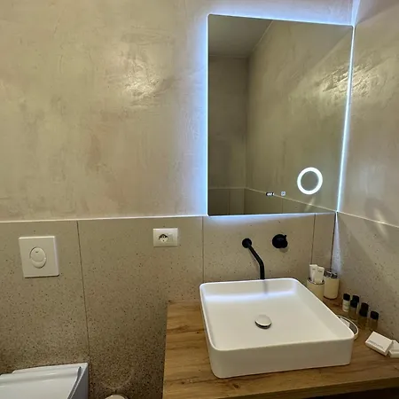 Scandinavian Al * Tirana