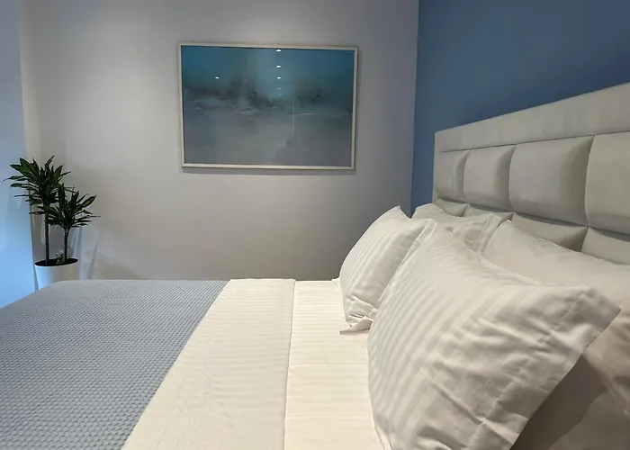 Scandinavian Al * טיראנה